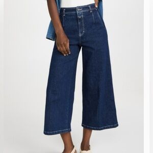 Closed Leira wide crop Jean